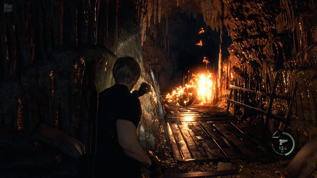 Resident Evil 4 Gold Edition + 26 DLCs Free Download